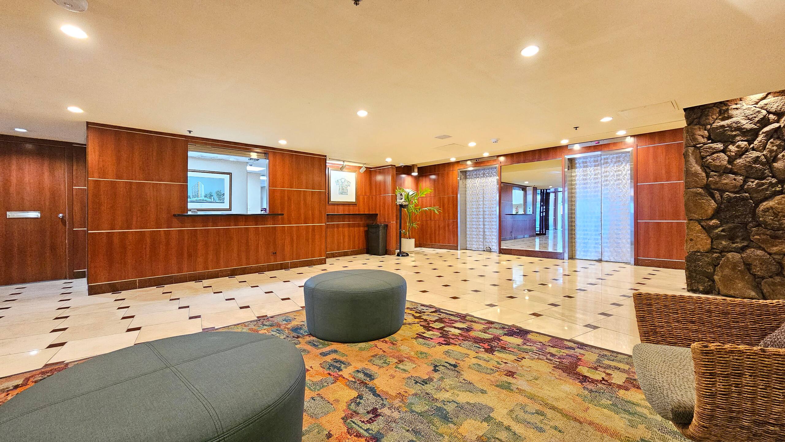 Condo in Honolulu · ★4.76 · Studio · 2 beds · 1 bath - Image 27
