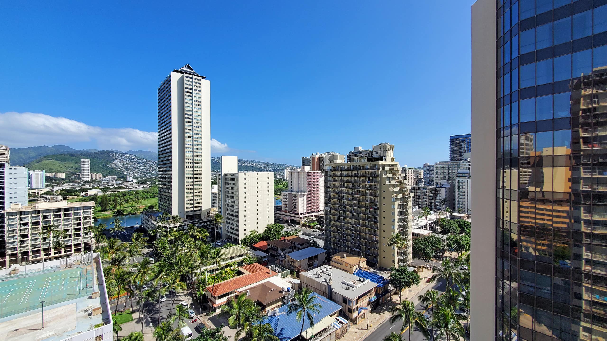 Condo in Honolulu · ★4.76 · Studio · 2 beds · 1 bath - Image 22