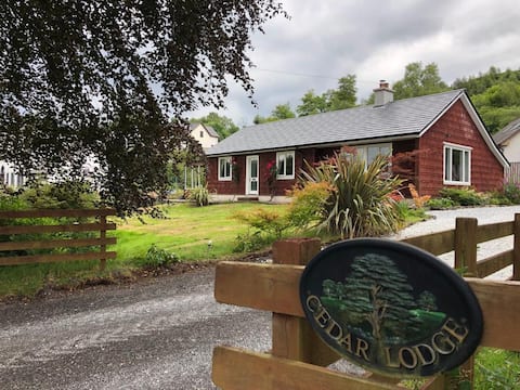 Cosy 3 bedroom cottage in scenic coastal village