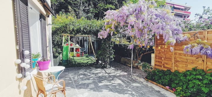 Jolie Maison Avec Piscine Et Tout Pour Les Enfants - Nice