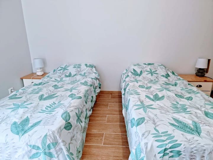 Schlafzimmer 2