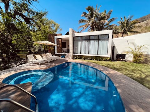 Luxury riverfront suites in Tamasopo SLP