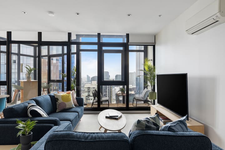 Liz- Penthouse-Style Melbourne Apartment
