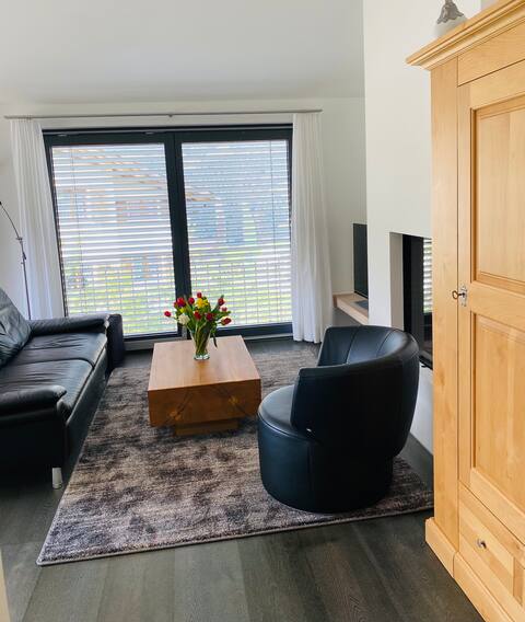 3.5 room apartment/ bright + stylish / best location