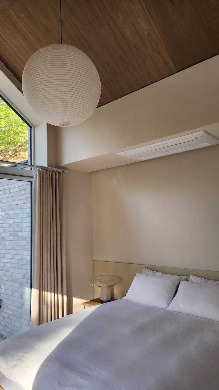 غرفة النوم 1