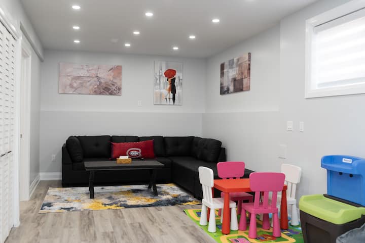 Sunset Beach House - Remodeled - 1 Block To Beach - St. Catharines