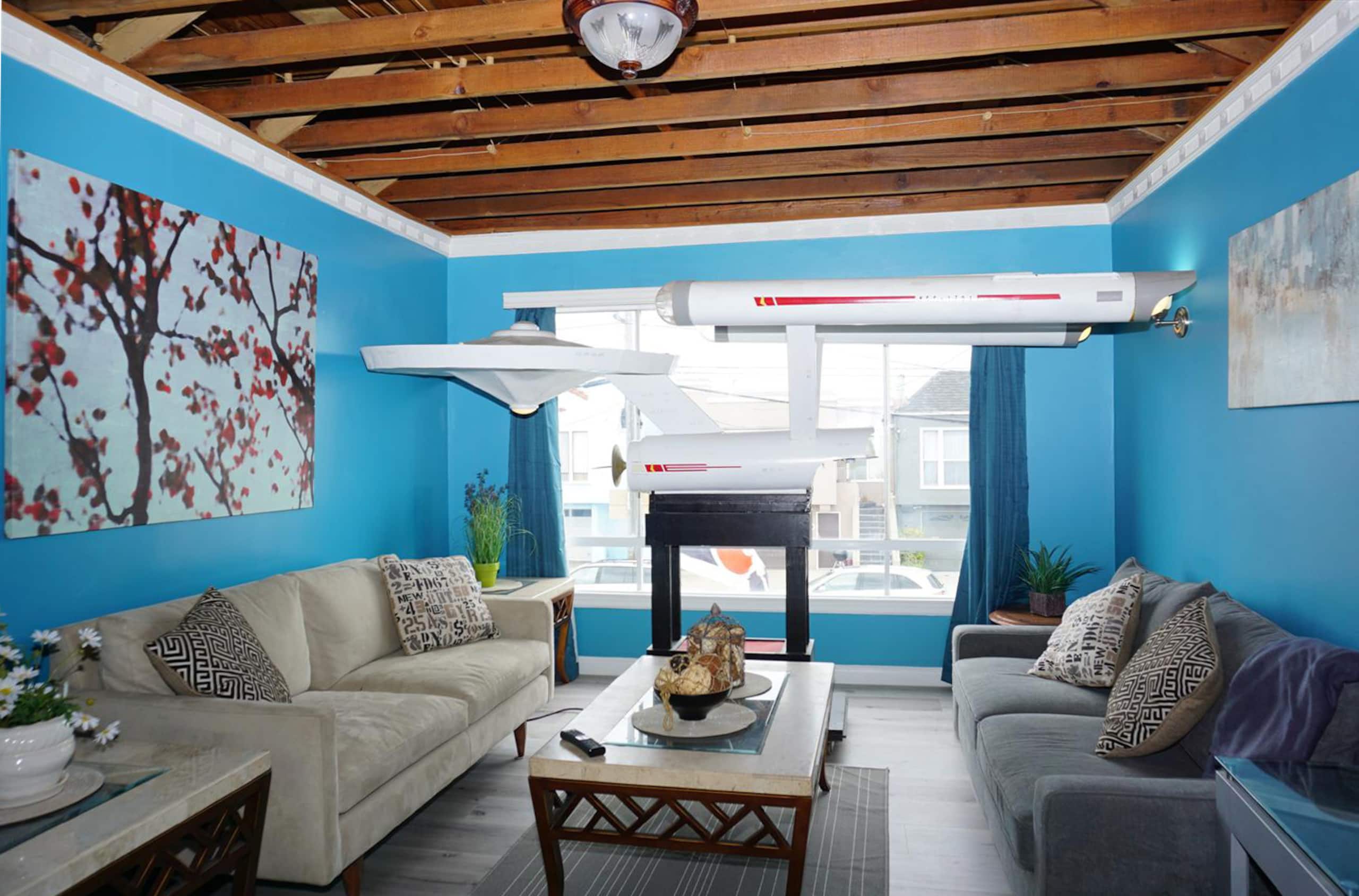 Home in San Francisco · ★4.71 · 3 bedrooms · 3 beds · 1 bath - Image 1