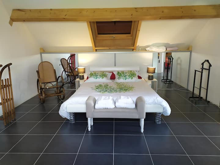 საძინებელი 1