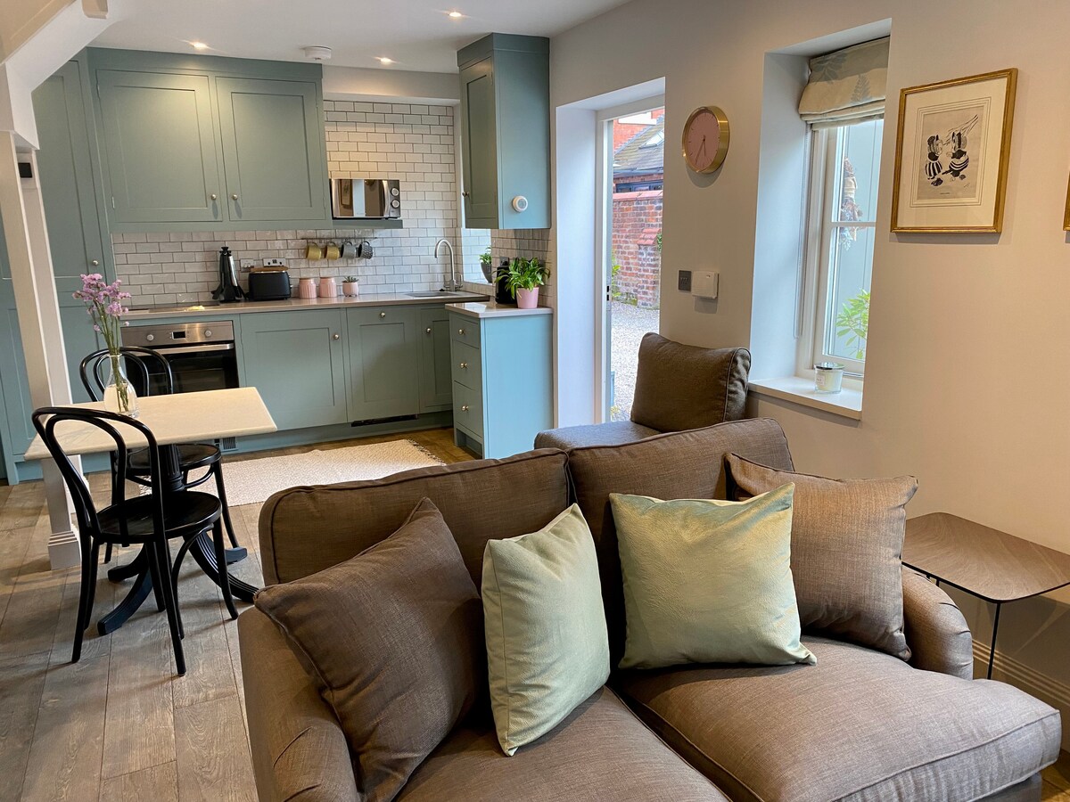Popular Airbnb listing: Charming 1 bedroom cottage in the centre of Hoole in Great Boughton