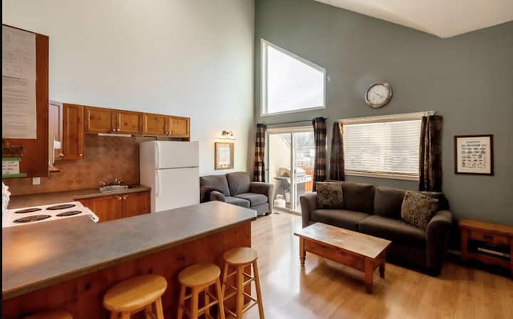 Fernie Riverside 3 Bedroom Condo - Mountain View - Fernie