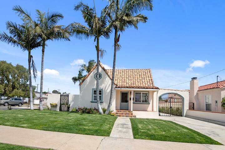 Cheerful 6-bedroom Villa with hot tub gallery image 5