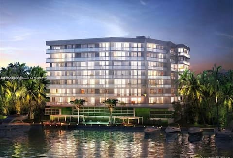 NEW Luxury Waterfront Retreat Bay Harbor