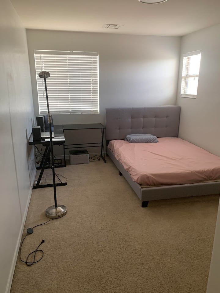 1 Private Rooms With Free Parking - Green Valley, AZ