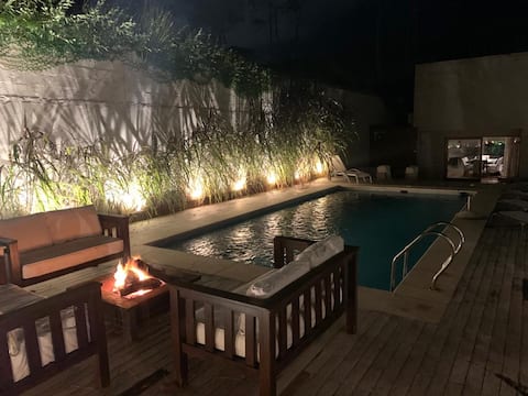 Spectacular House with 1200 sq. meters of land and a swimming pool