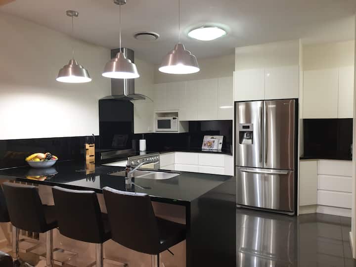 Cootamundra Holiday Rentals & Homes New South Wales, Australia Airbnb