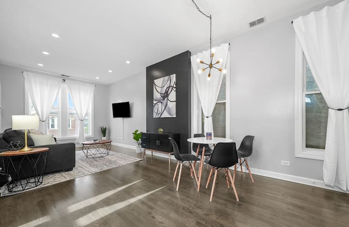 Classy Deluxe Modern 1br 1bth - West Town Chicago - Chicago