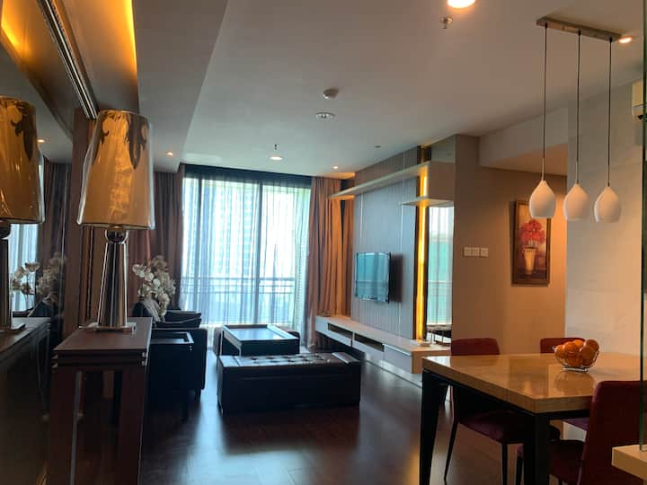 2br- Central Park Residence, Alaina 29