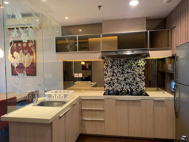 2br- Central Park Residence, Alaina 29