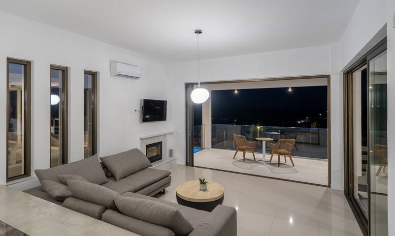 Villa Claire 3 bedroom unique design Villa gallery image 4