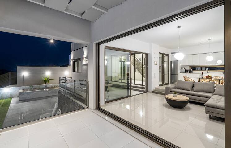 Villa Claire 3 bedroom unique design Villa gallery image 3