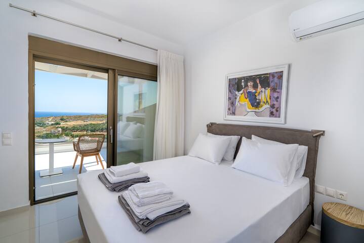 Villa Claire 3 bedroom unique design Villa gallery image 2