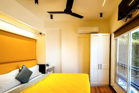 StayWorks 2 : Studio Living workspace