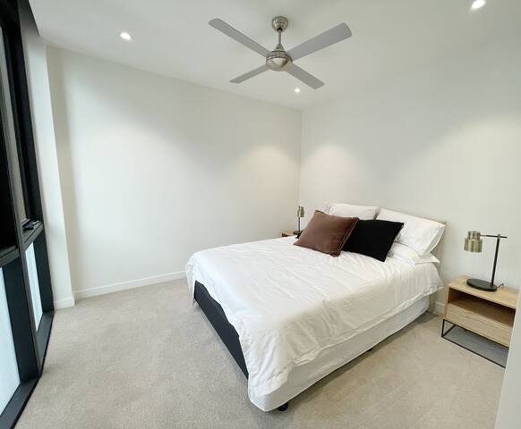 Chermside deluxe 3 bedroom brand new apartment gallery image 3
