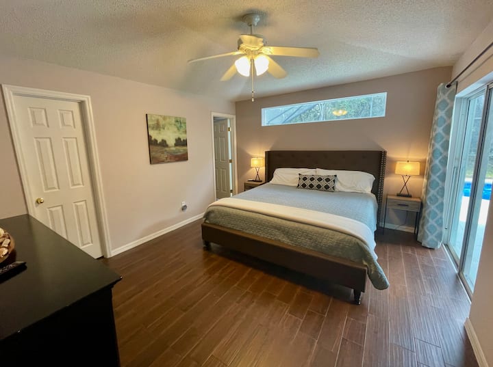 Master bedroom with new king size bed
