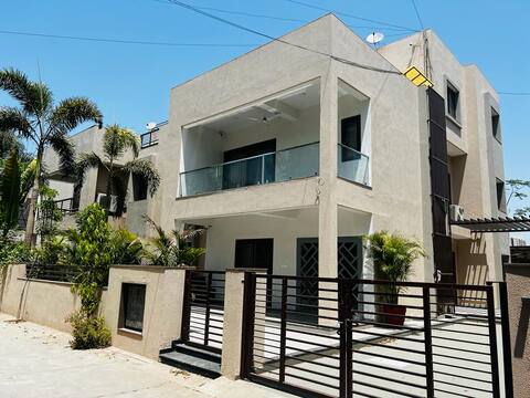 “Omkar House” Luxurious 4BHK Villa at Shantipura