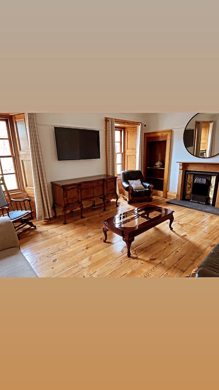 Nord House, Kirkwall Townhouse Townhouses for Rent in Orkney