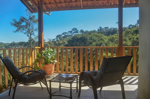 Top Airbnb: Mountain Moonlight in Santo Antônio Do Pinhal