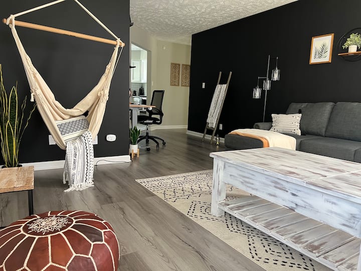 Boho Oasis With Hot Tub And Hammock, Sleeps 8 - Fayetteville, NC