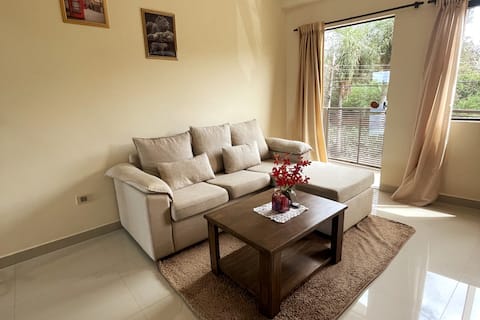 Comfortable, spacious and quiet apartment. SL (1B)