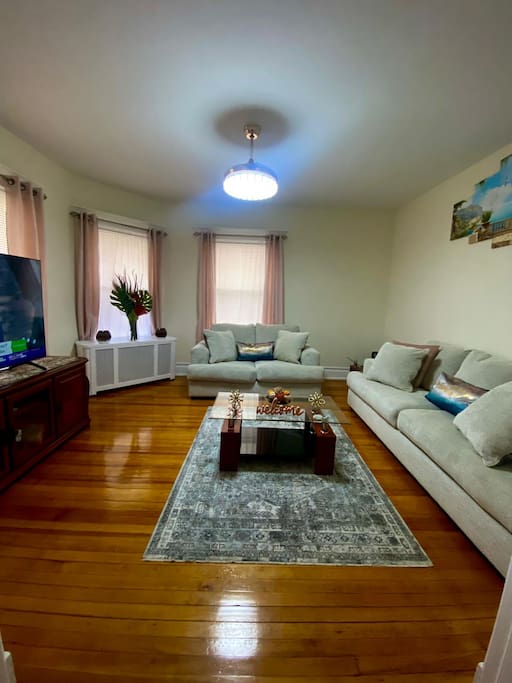 Airbnb Mt Vernon private 2-bedroom apartment Cozy as Kept