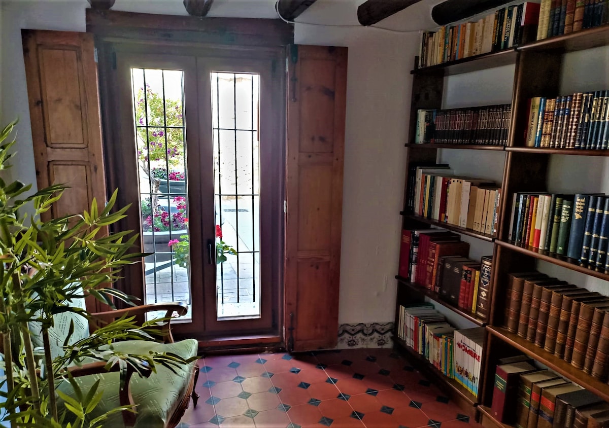 A townhouse, between the sea and the mountains, with a spa 4