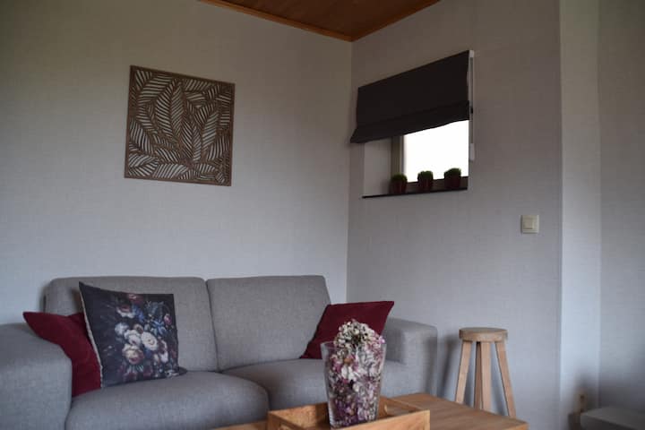 'Huize Anna' Gehele Woning Met Prachtig Vergezicht - Bilzen