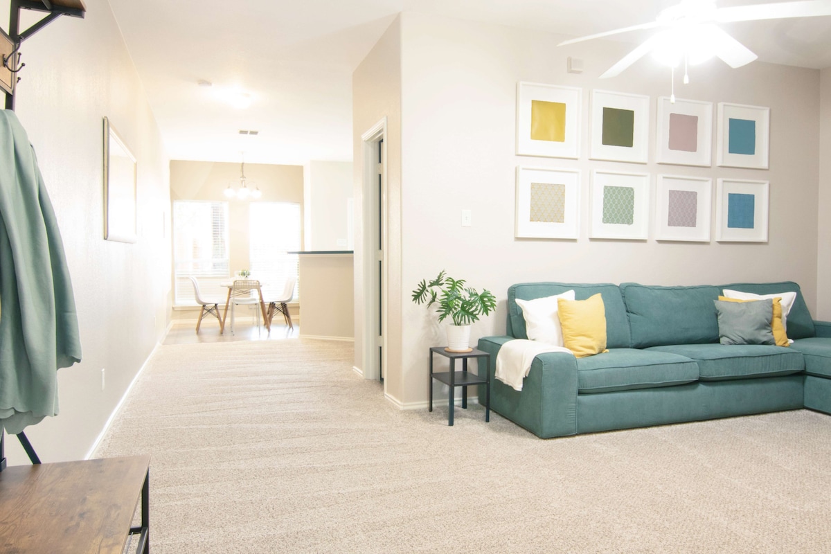 Popular Airbnb listing: Comfy Townhouse | Family-Friendly | Prime Location in Greater Dellview