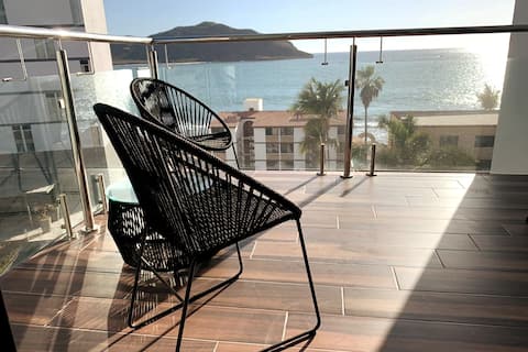 TorreT/WalkingBeach/GoldenZone/GreatLocation