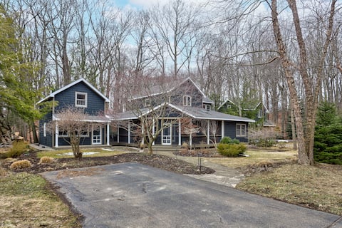 The Sanctuary at Deer Dune , Saugatuck