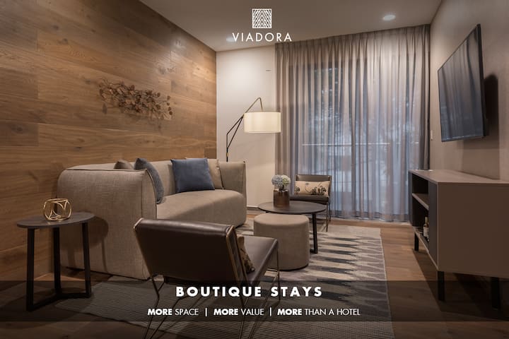 CONDESA- Spacious Apt Live/Work 2BR 2BA *5pax*