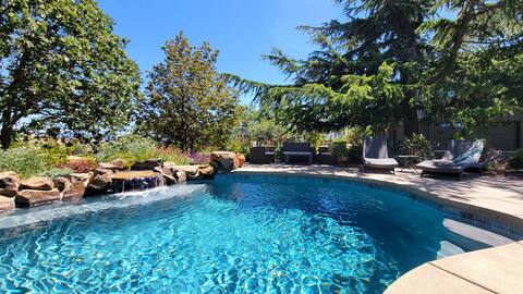 The Gem & Cottage, Pool, Hot tub, Views