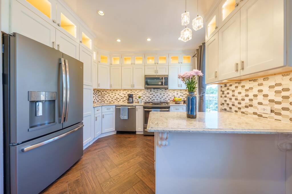 Walk to Train & Main St ⬥ 35m to NYC ⬥ W/D ⬥ Yard