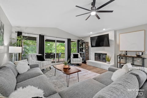 ☆ THE BELLA ☆ Near Trailheads & Lakes ☆ Back Patio