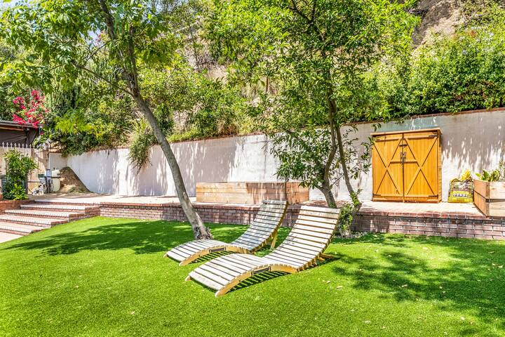 Amazing Hollywood Home with Prime Location gallery image 3