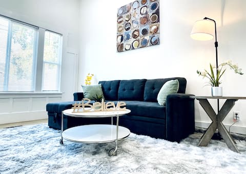 Popular Airbnb listing: 456A SJ D-town 1br Home Free Parking Portable AC in San Jose Downtown