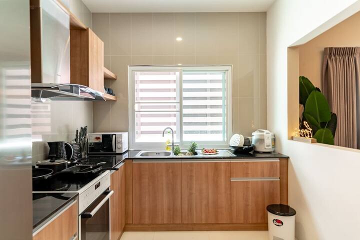 Bangkok City Center 4 bedrooms townhouse @BTS Nana gallery image 4