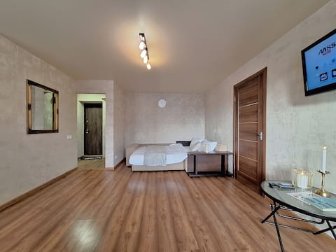 Театр Гоголя. Центр Полтави. Мережа Alex Apartment