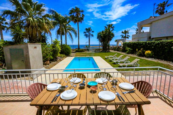 Litoral Costa Dorada managed Airbnb listing 1