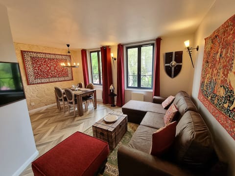 Popular Airbnb listing: SPA Bath – View of the Abbey – Car Park by beds76 in C.H.U.R. / Place Saint Marc / Martainville / Croix De Pierre / Saint Nicaise