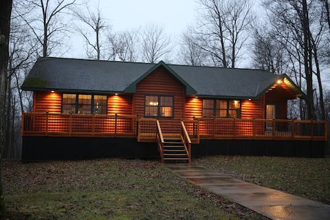 Cheerful 4 bedroom ranch experience.